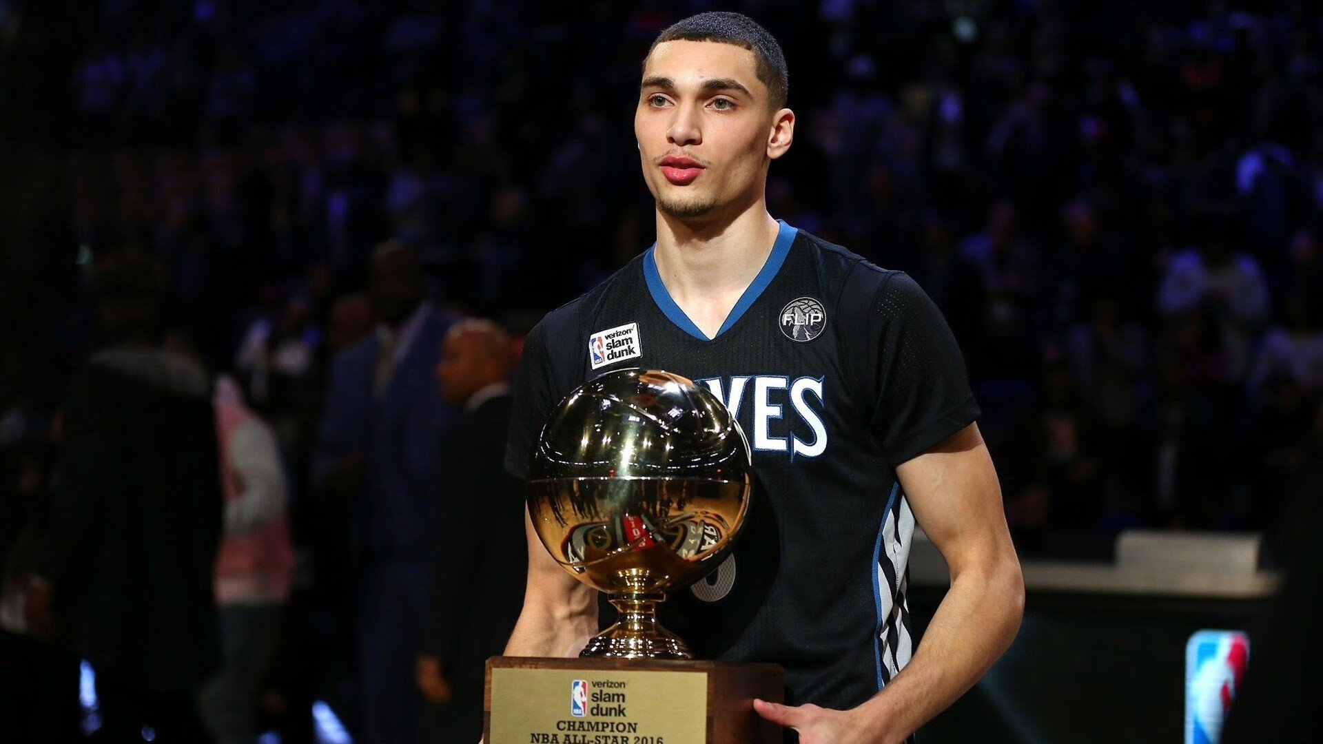 开云注册网址-电竞解说的幕后故事：如何准备比赛解说与提升专业能力，电竞解说内容